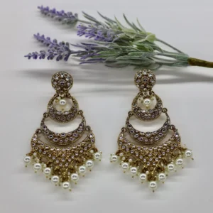 Jivika Earrings in Pearl